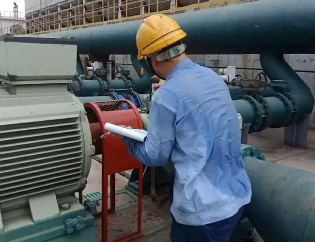 三相異步電機(jī)的電流過大是因?yàn)槿毕噙\(yùn)行嗎？